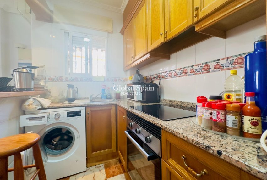 Revente - VILLA -
ORIHUELA COSTA - CABO ROIG