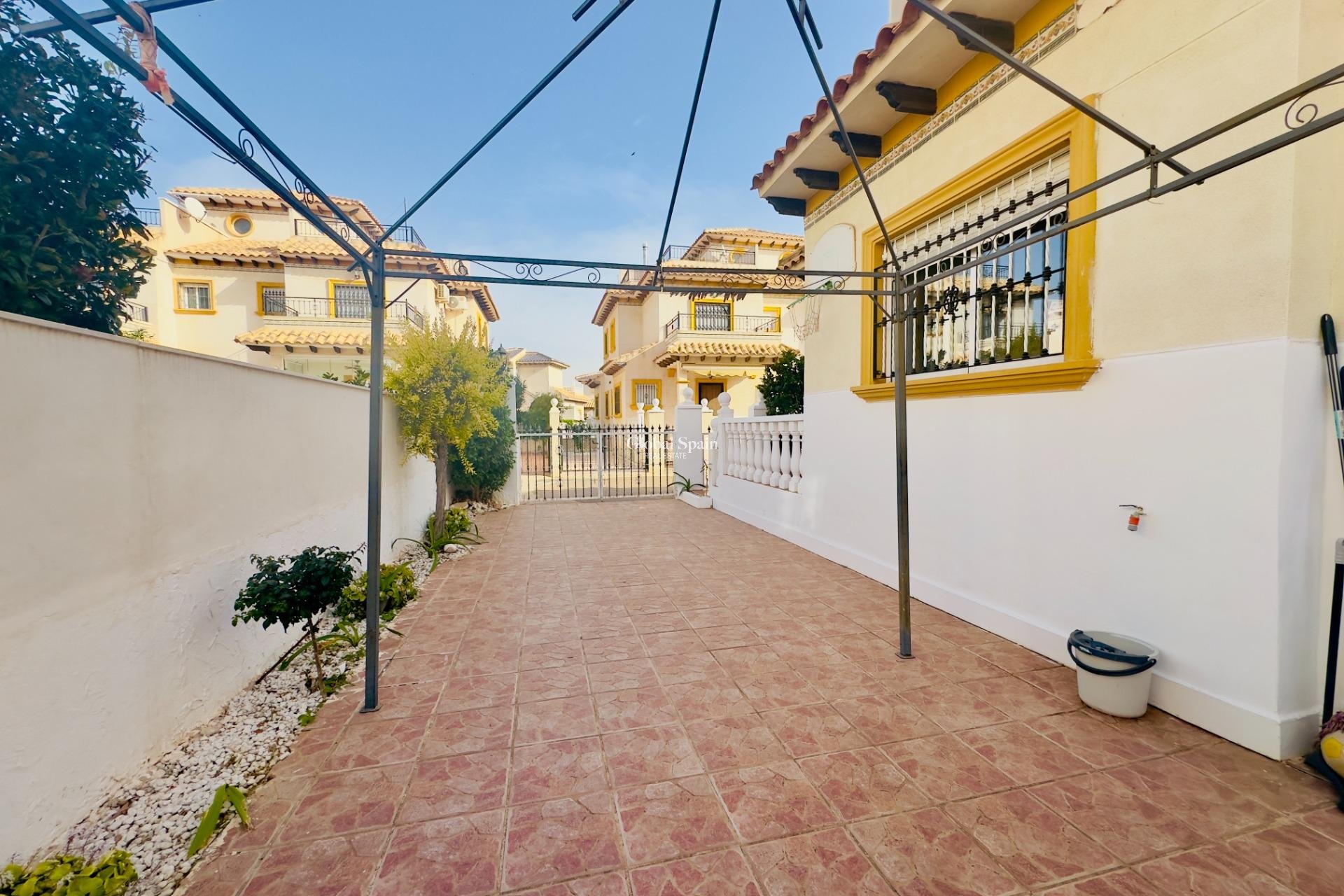 Revente - VILLA -
ORIHUELA COSTA - CABO ROIG