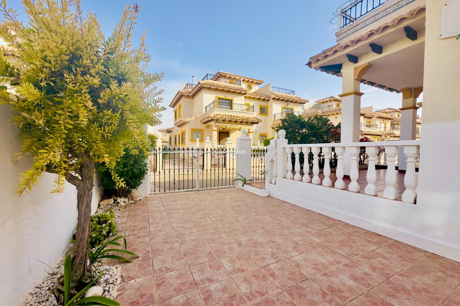 Revente - VILLA -
ORIHUELA COSTA - CABO ROIG