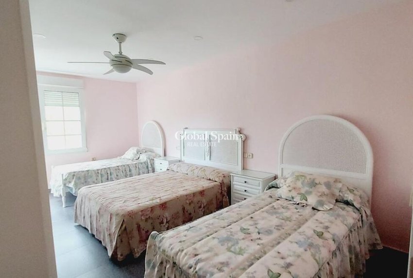 Revente - VILLA -
ORIHUELA COSTA - CABO ROIG