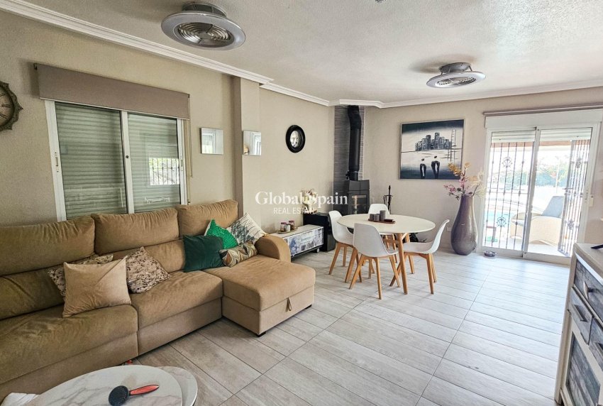 Revente - VILLA -
ORIHUELA COSTA - CABO ROIG