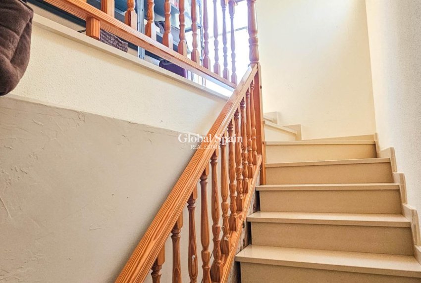 Revente - VILLA -
ORIHUELA COSTA - CABO ROIG