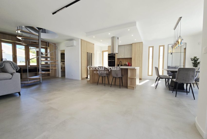 Revente - VILLA -
ORIHUELA COSTA - CABO ROIG
