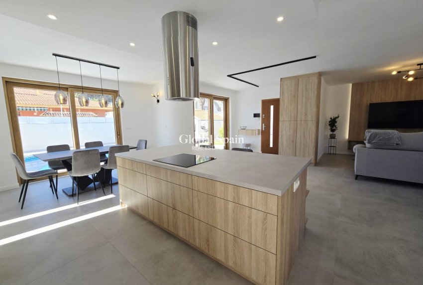 Revente - VILLA -
ORIHUELA COSTA - CABO ROIG