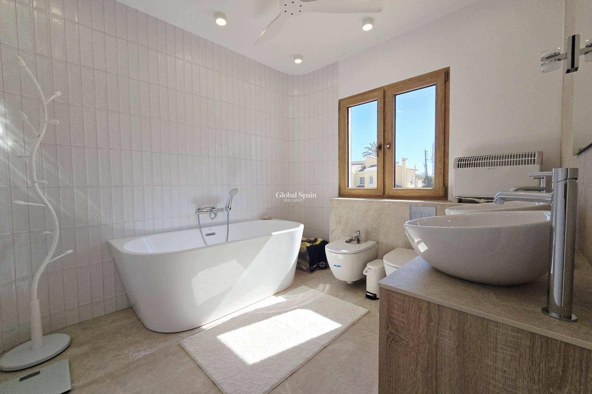 Revente - VILLA -
ORIHUELA COSTA - CABO ROIG