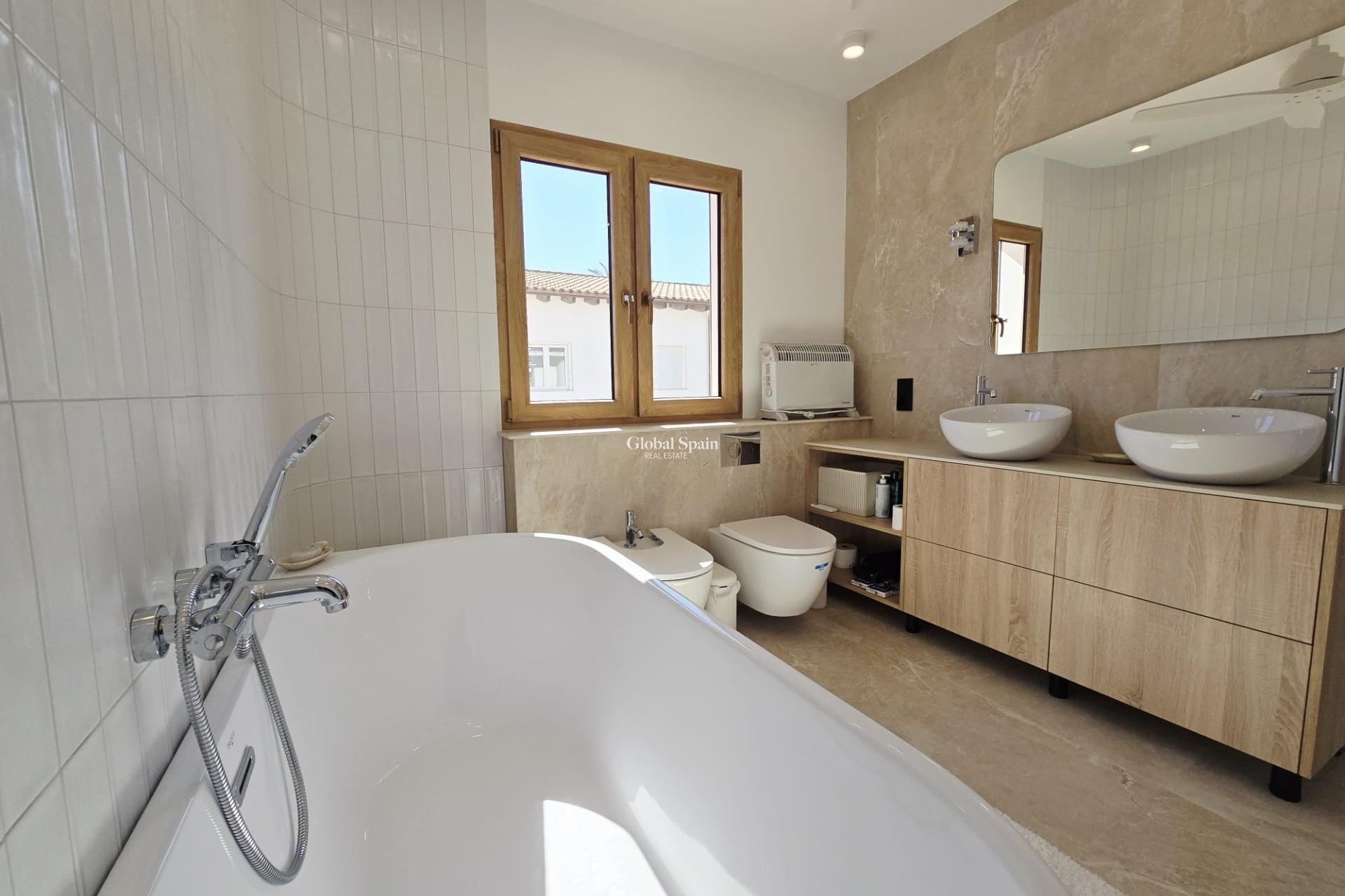 Revente - VILLA -
ORIHUELA COSTA - CABO ROIG