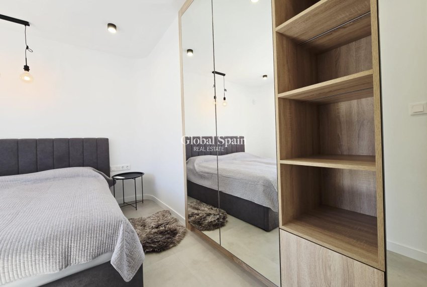 Revente - VILLA -
ORIHUELA COSTA - CABO ROIG