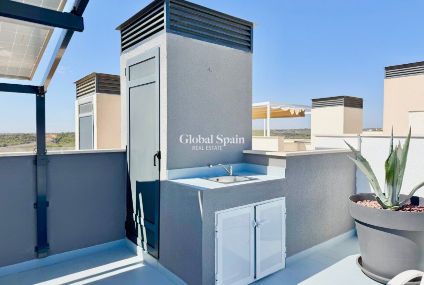 Revente - VILLA -
ORIHUELA COSTA - CABO ROIG