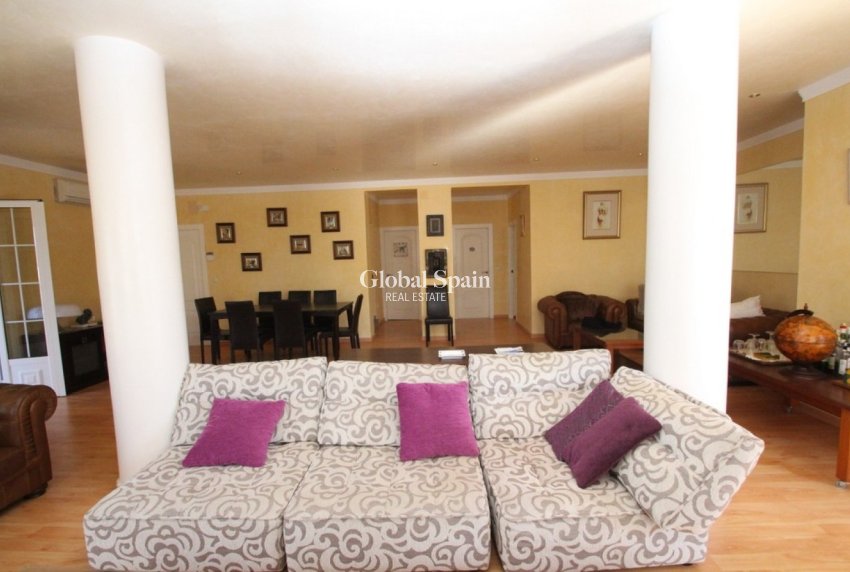 Revente - Villa -
ORIHUELA COSTA - CABO ROIG