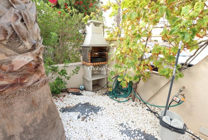 Revente - Villa -
ORIHUELA COSTA - CABO ROIG