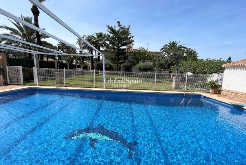 Revente - Villa -
ORIHUELA COSTA - CABO ROIG