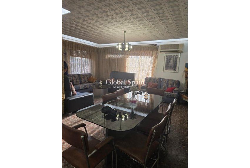 Revente - VILLA -
ORIHUELA COSTA - CAMPOAMOR