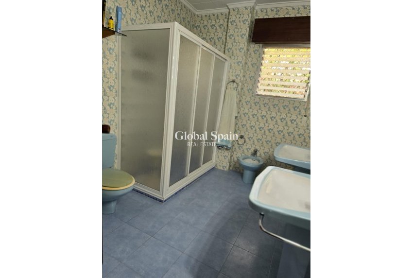 Revente - VILLA -
ORIHUELA COSTA - CAMPOAMOR