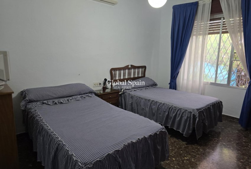 Revente - VILLA -
ORIHUELA COSTA - CAMPOAMOR