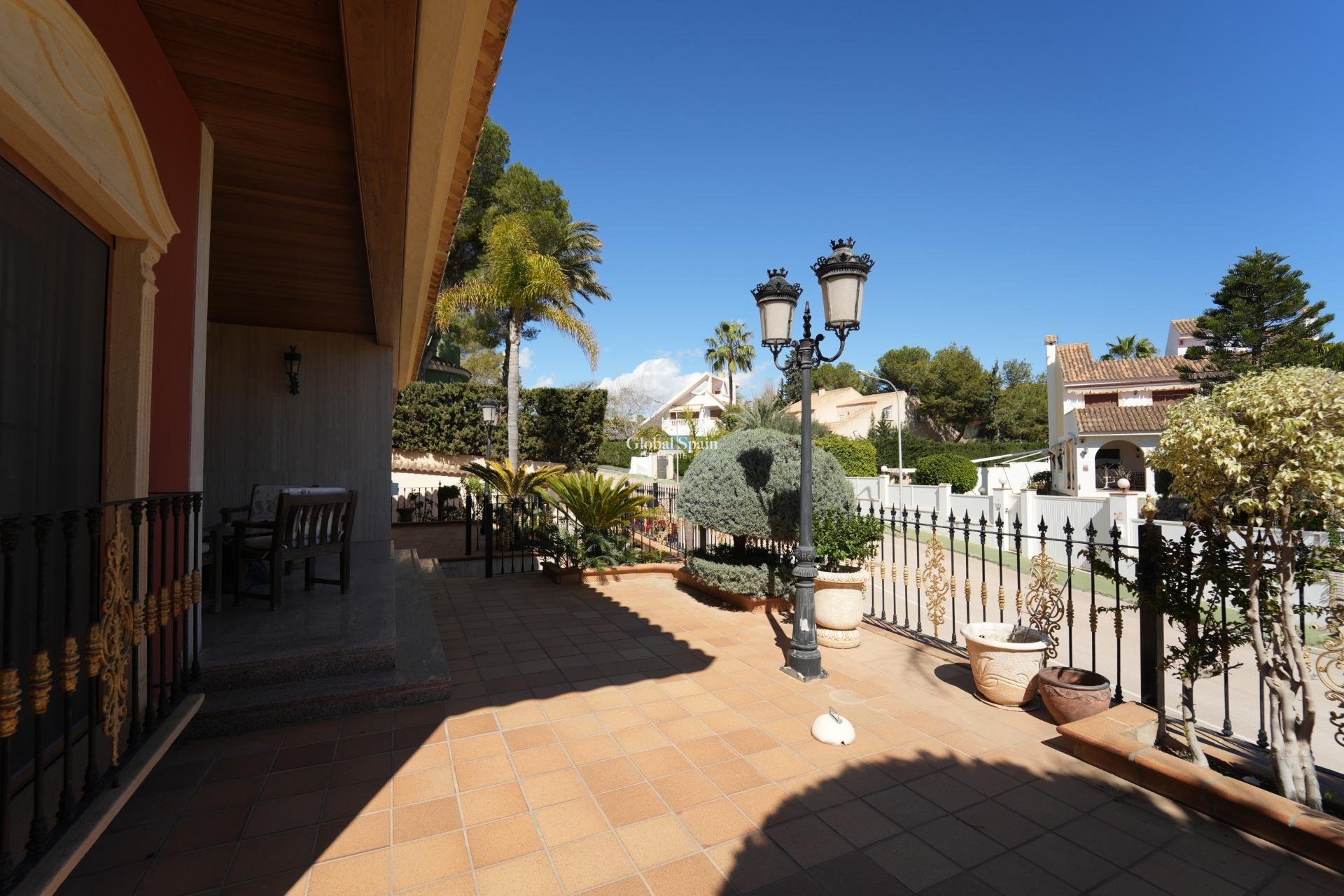 Revente - VILLA -
ORIHUELA COSTA - CAMPOAMOR