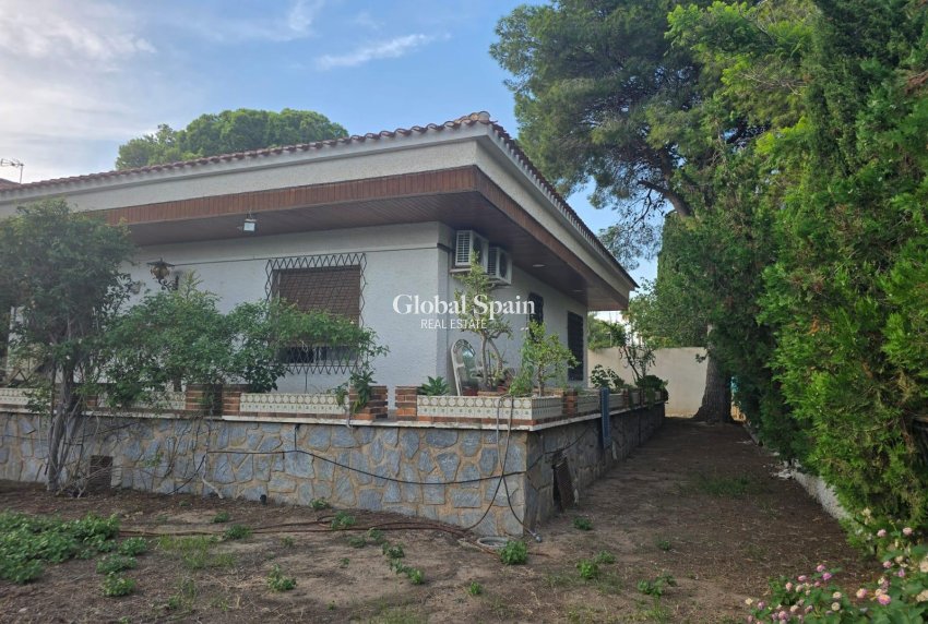 Revente - VILLA -
ORIHUELA COSTA - CAMPOAMOR
