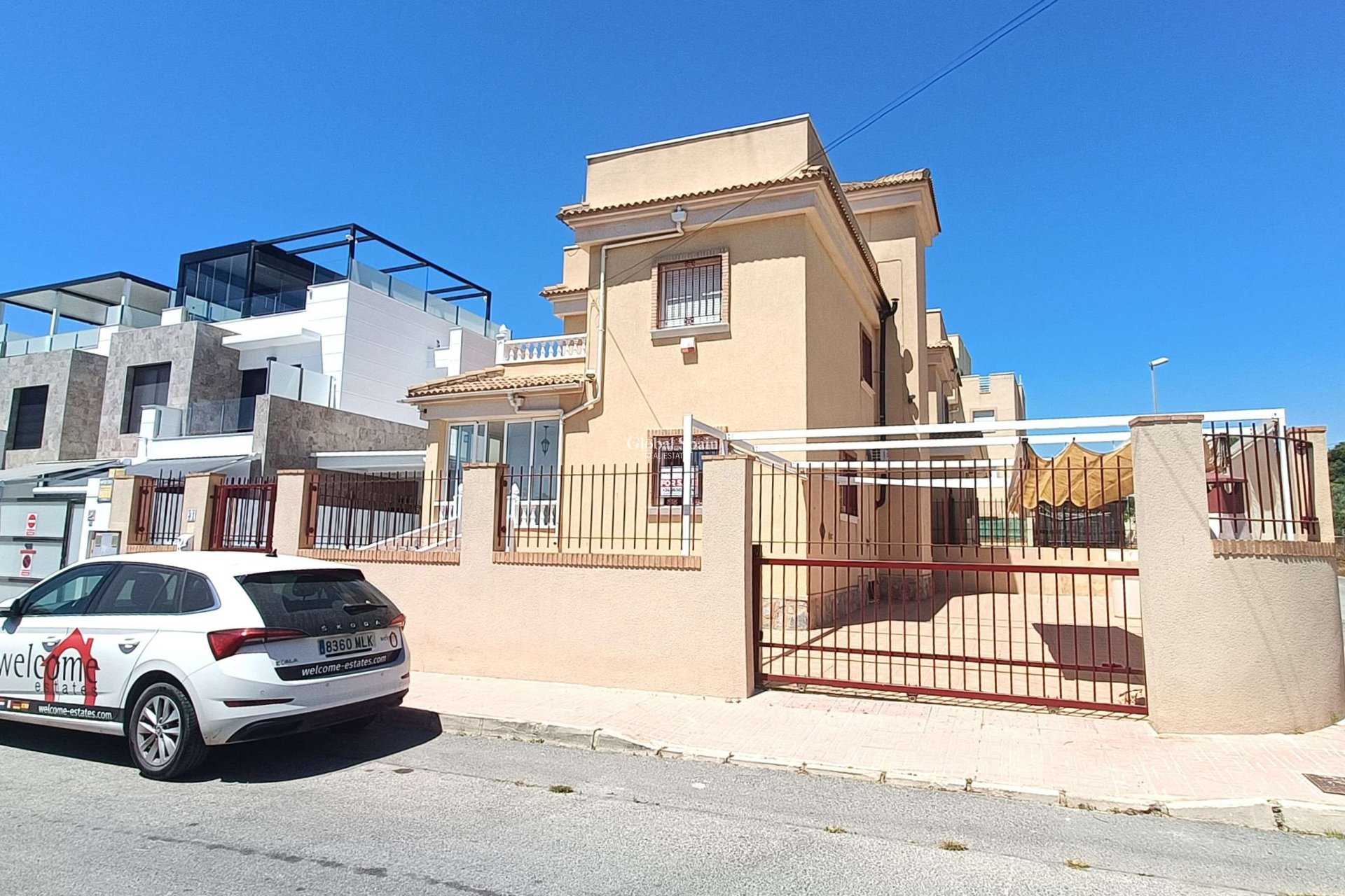 Revente - VILLA -
ORIHUELA COSTA - Castillo de Don Juan