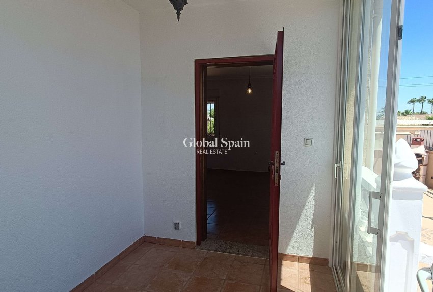 Revente - VILLA -
ORIHUELA COSTA - Castillo de Don Juan