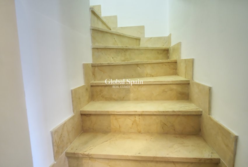 Revente - VILLA -
ORIHUELA COSTA - Costa Blanca South