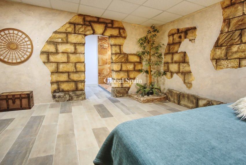 Revente - VILLA -
ORIHUELA COSTA - Costa Blanca South