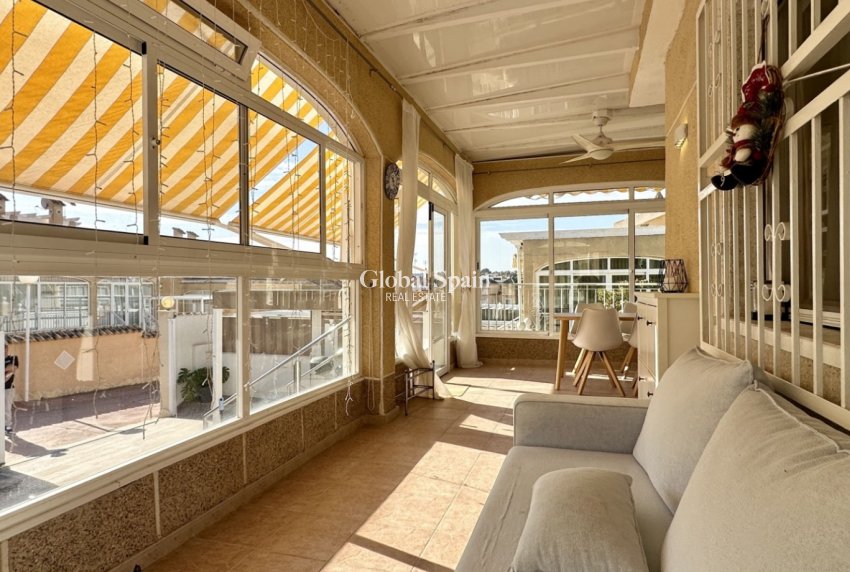 Revente - VILLA -
ORIHUELA COSTA - Costa Blanca