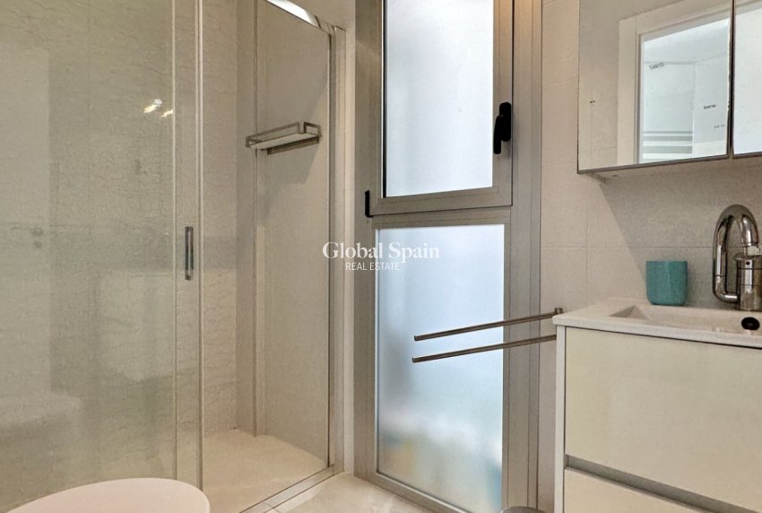 Revente - VILLA -
ORIHUELA COSTA - Costa Blanca