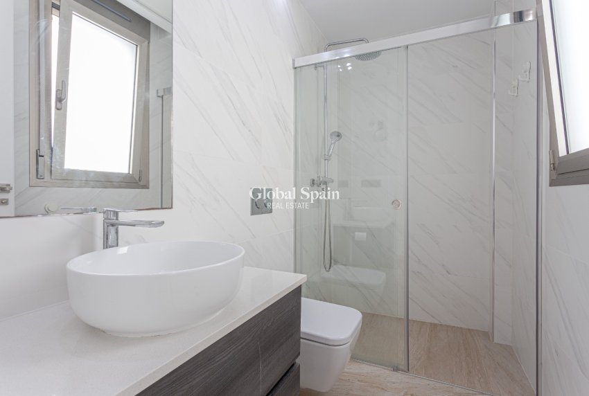 Revente - VILLA -
ORIHUELA COSTA - Costa Blanca