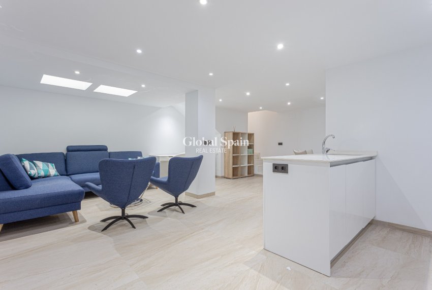 Revente - VILLA -
ORIHUELA COSTA - Costa Blanca