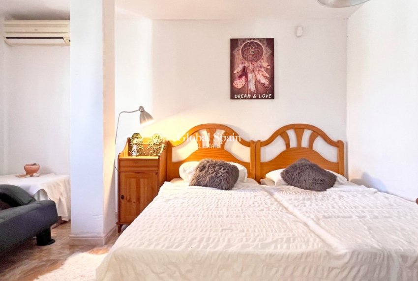 Revente - VILLA -
ORIHUELA COSTA - Costa Blanca