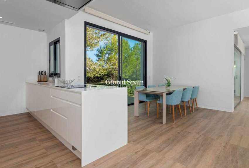 Revente - VILLA -
ORIHUELA COSTA - Costa Blanca