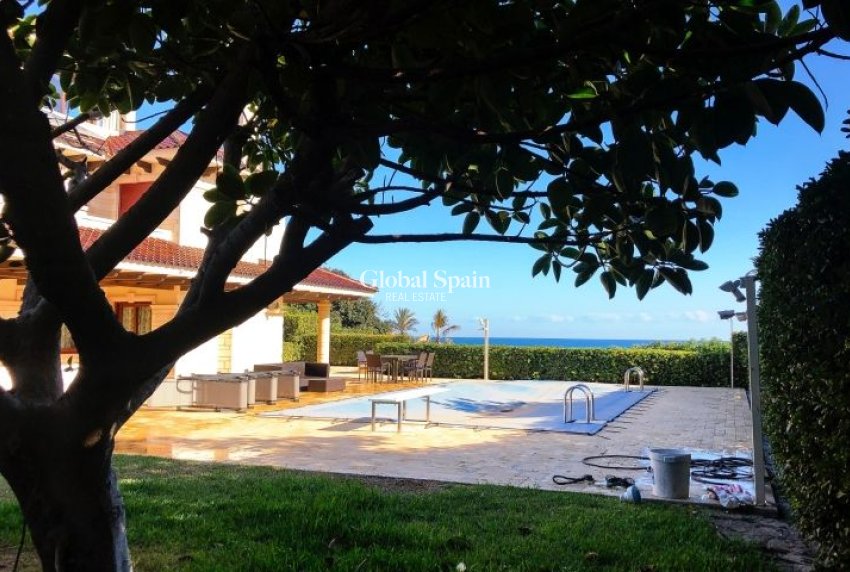 Revente - VILLA -
ORIHUELA COSTA - Costa Blanca