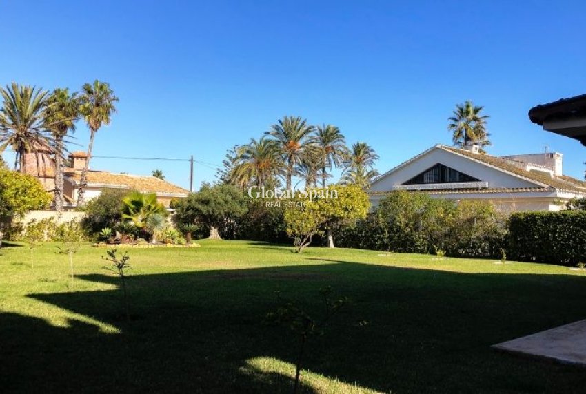 Revente - VILLA -
ORIHUELA COSTA - Costa Blanca