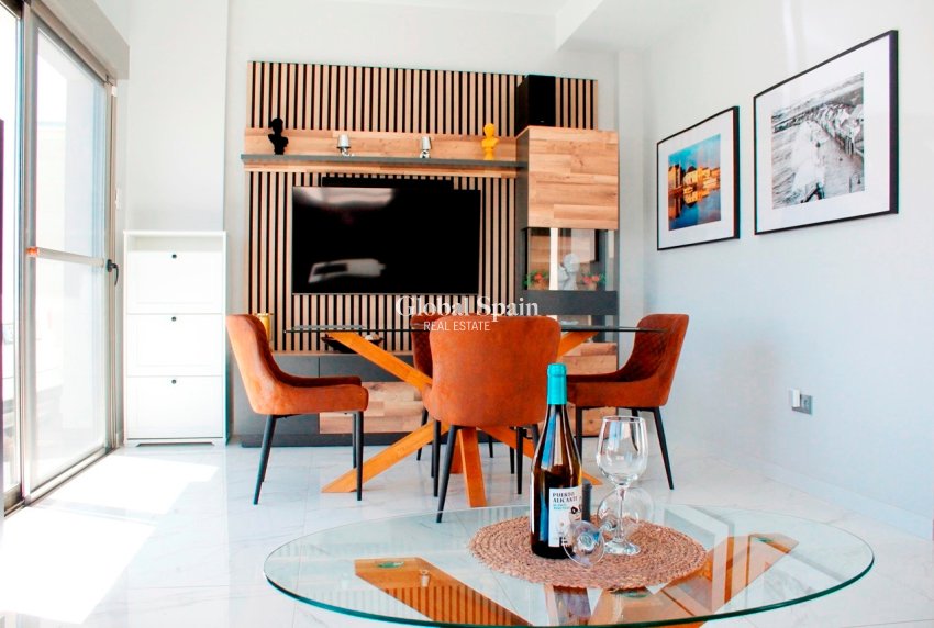 Revente - VILLA -
ORIHUELA COSTA - Costa Blanca