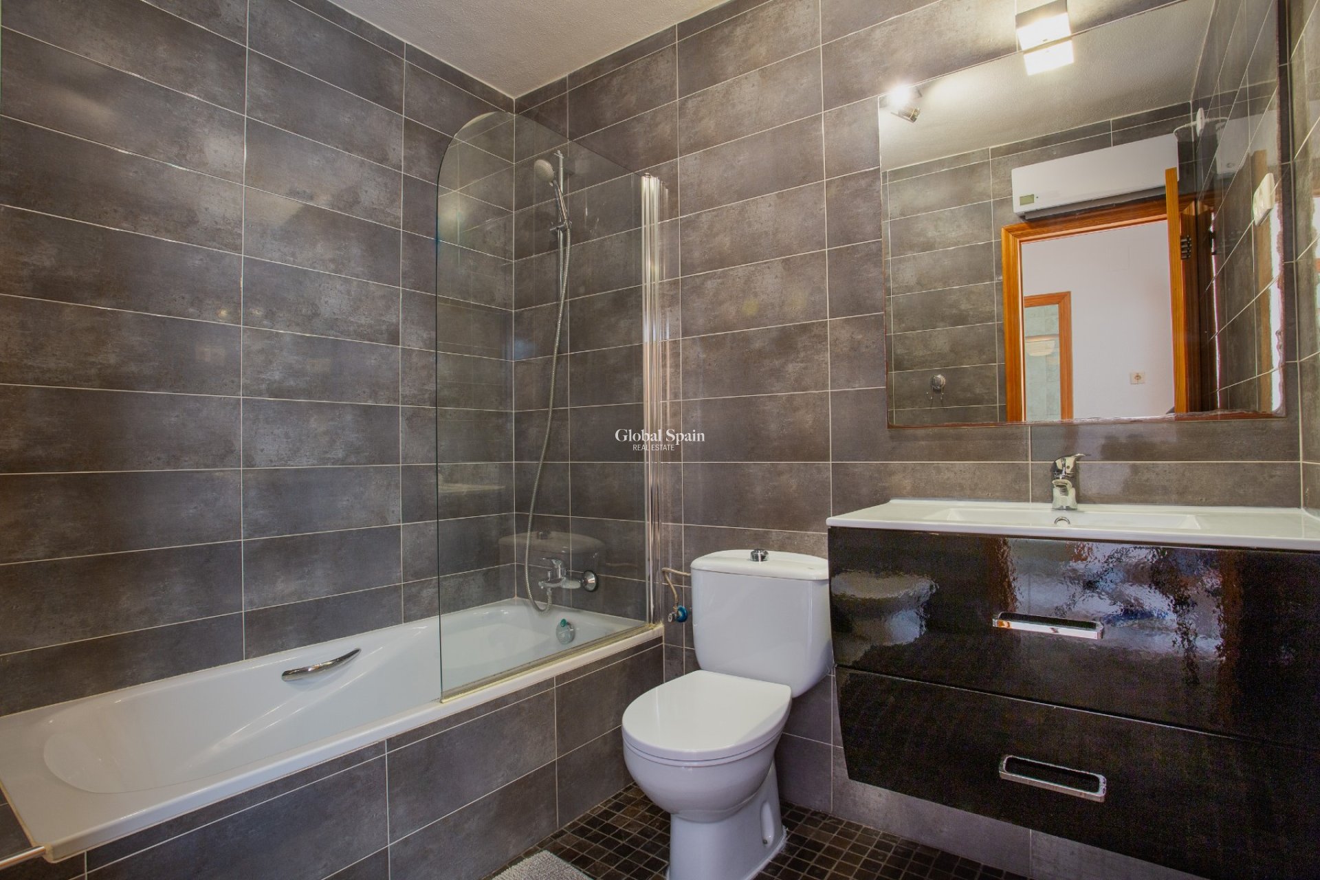 Revente - VILLA -
ORIHUELA COSTA - Costa Blanca