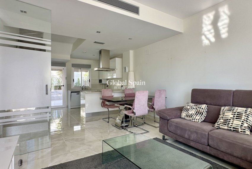 Revente - VILLA -
ORIHUELA COSTA - Costa Blanca