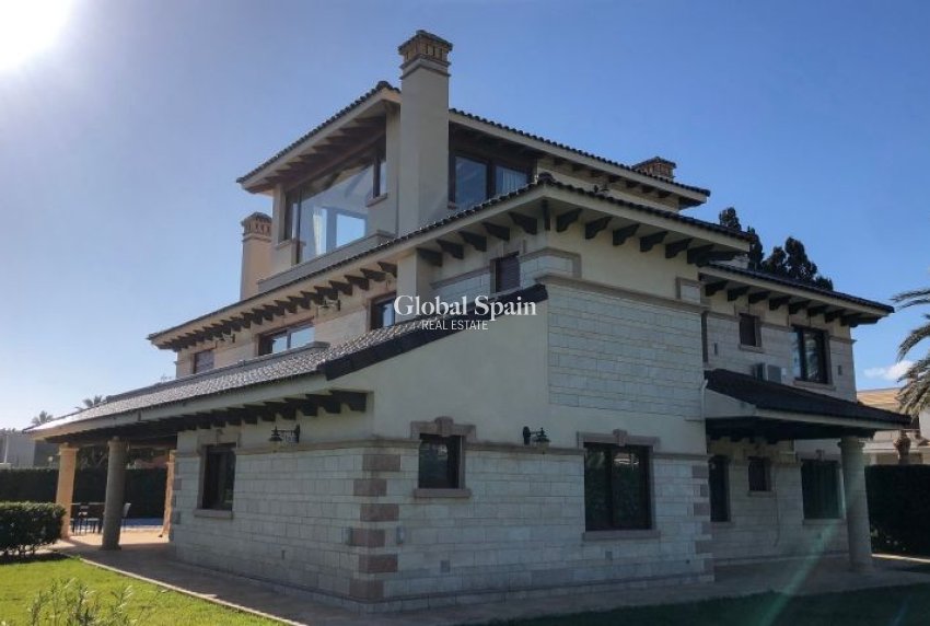 Revente - VILLA -
ORIHUELA COSTA - Costa Blanca