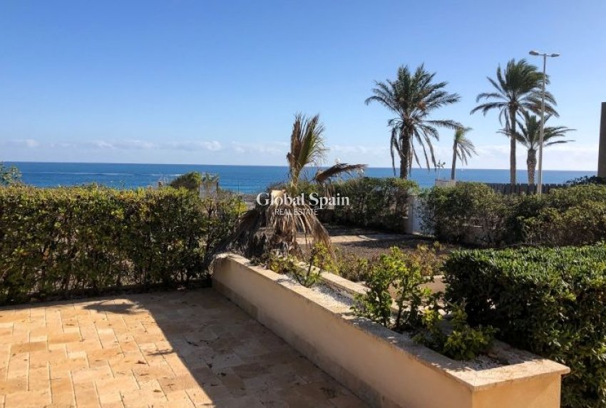 Revente - VILLA -
ORIHUELA COSTA - Costa Blanca