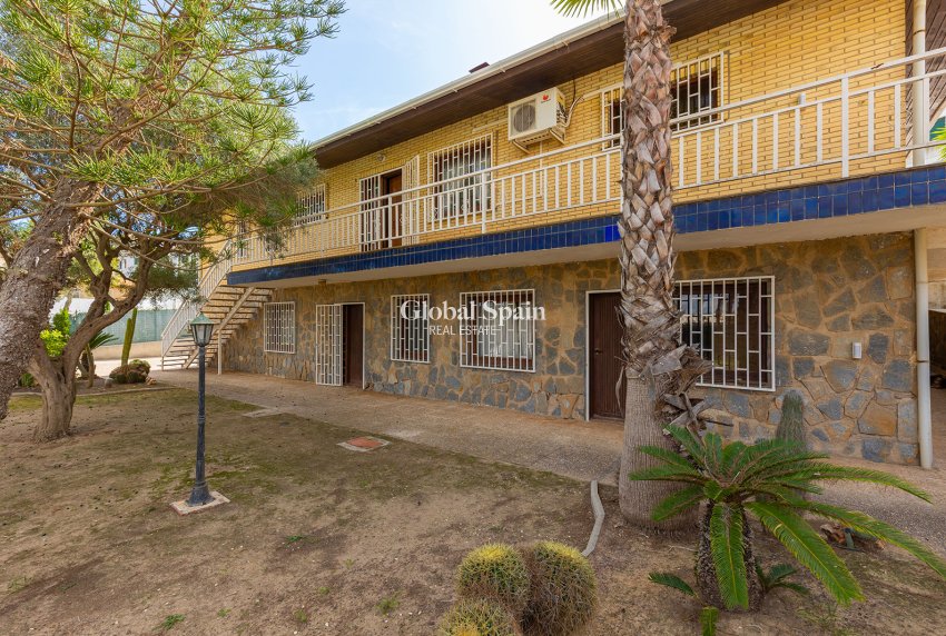 Revente - VILLA -
ORIHUELA COSTA - Costa Blanca