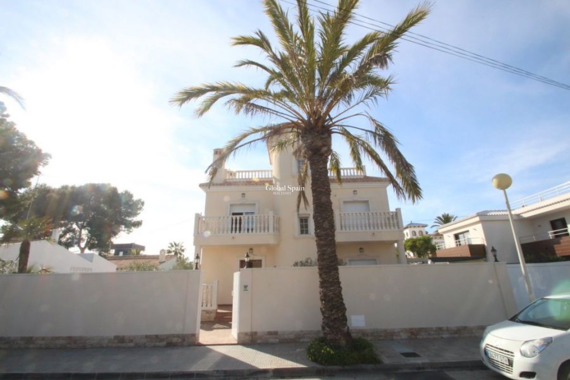 Revente - VILLA -
ORIHUELA COSTA - Costa Blanca