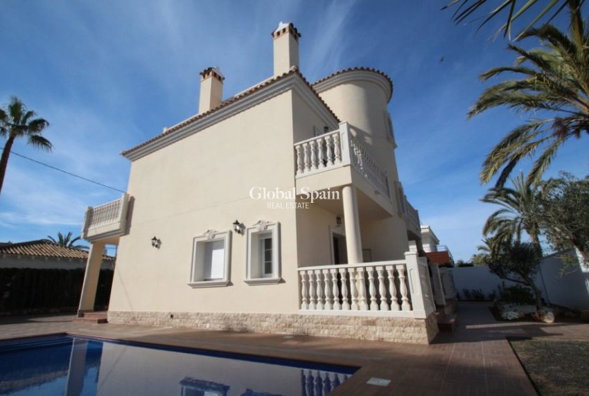 Revente - VILLA -
ORIHUELA COSTA - Costa Blanca