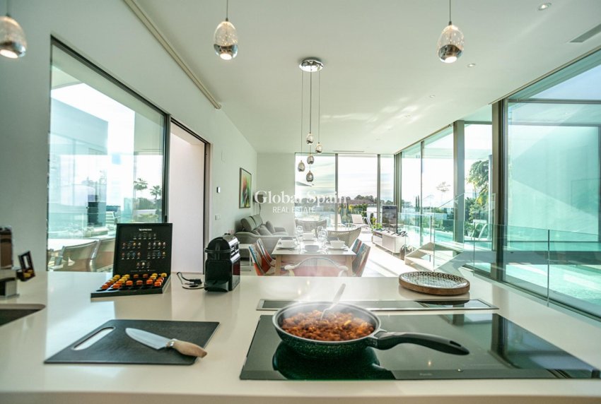 Revente - VILLA -
ORIHUELA COSTA - Costa Blanca