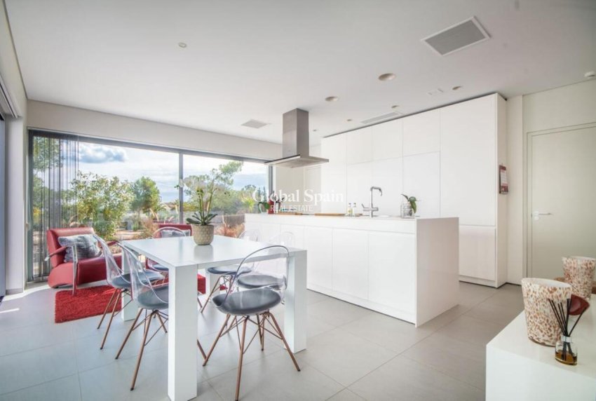 Revente - VILLA -
ORIHUELA COSTA - Costa Blanca