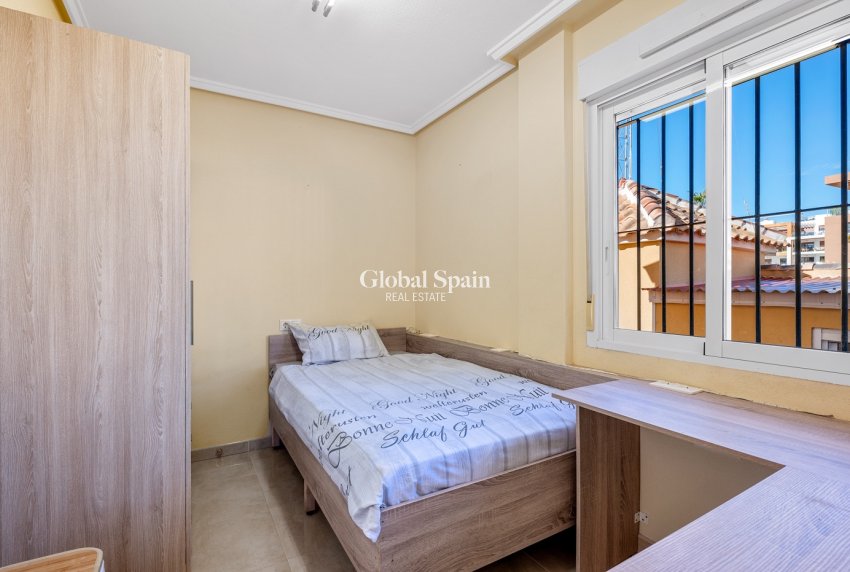 Revente - VILLA -
ORIHUELA COSTA - Costa Blanca