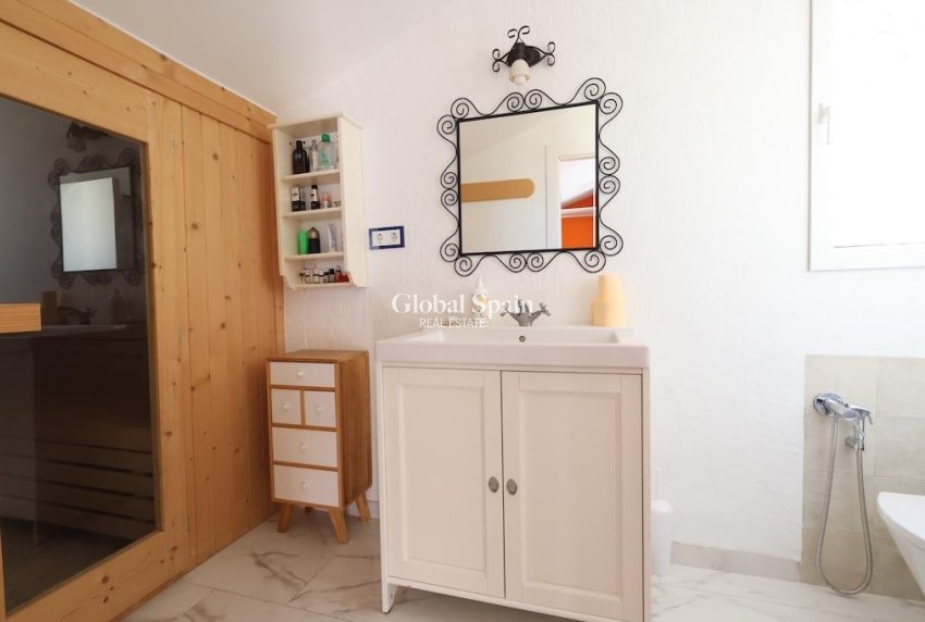 Revente - VILLA -
ORIHUELA COSTA - Costa Blanca