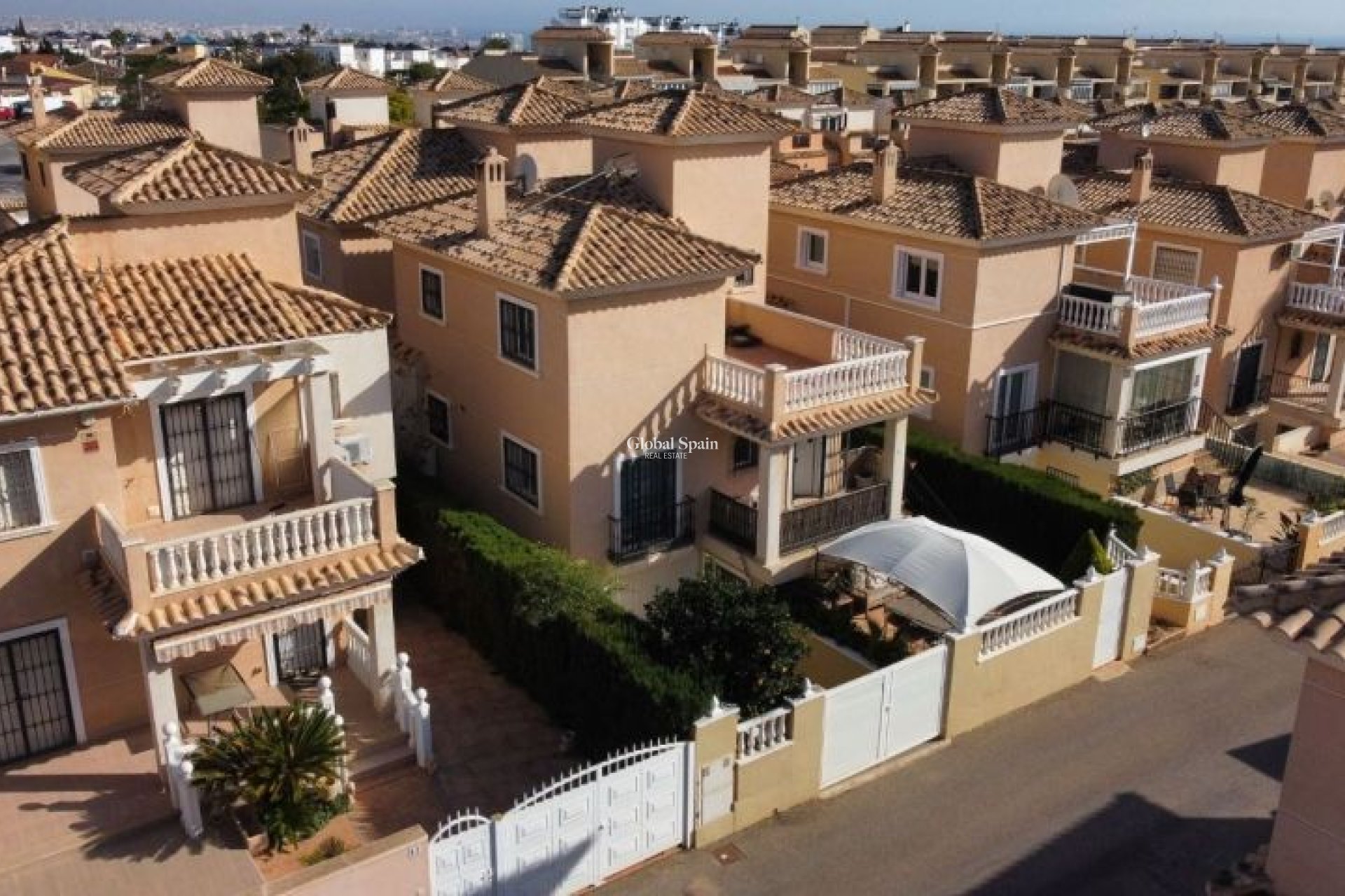 Revente - VILLA -
ORIHUELA COSTA - Costa Blanca