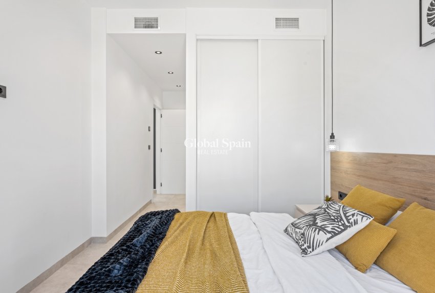 Revente - VILLA -
ORIHUELA COSTA - Costa Blanca