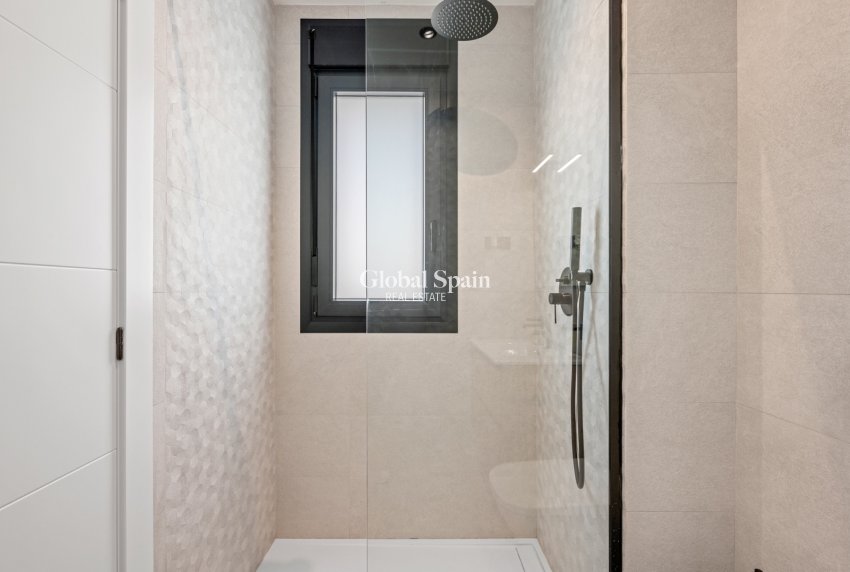 Revente - VILLA -
ORIHUELA COSTA - Costa Blanca