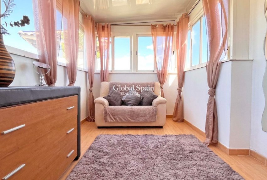 Revente - VILLA -
ORIHUELA COSTA - Costa Blanca