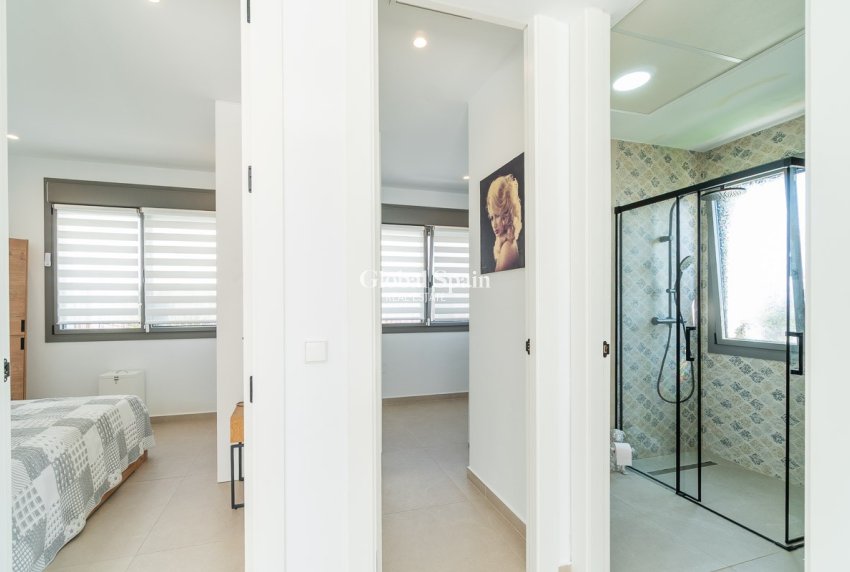 Revente - VILLA -
ORIHUELA COSTA - Costa Blanca