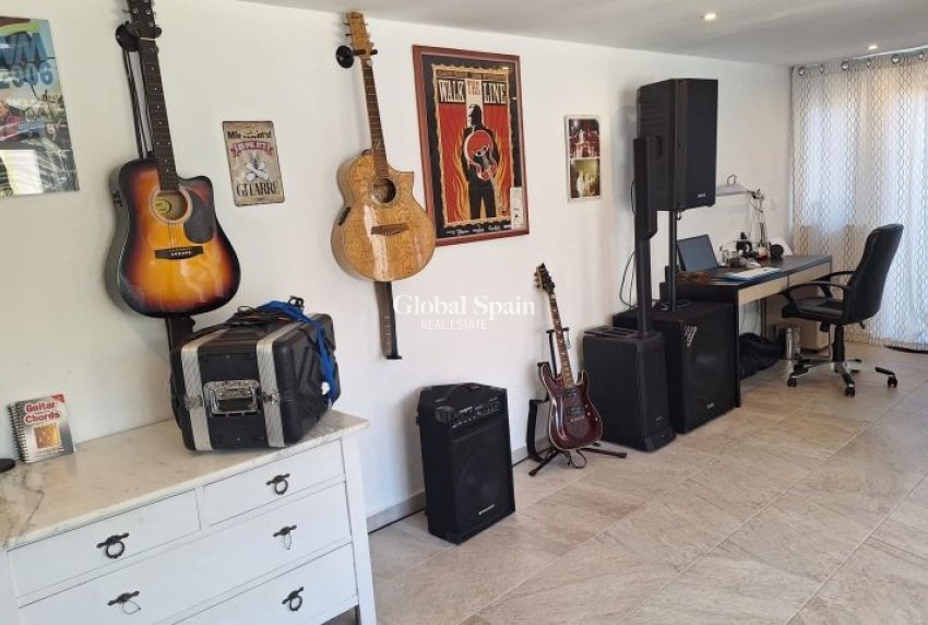 Revente - VILLA -
ORIHUELA COSTA - Costa Blanca